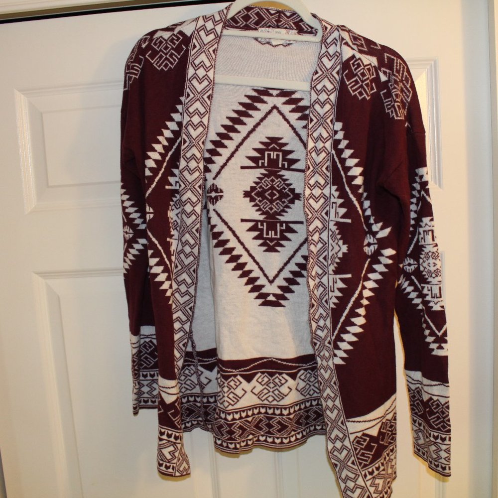 Burgandy and white Open Cardigan with Aztec print